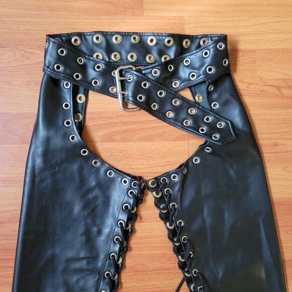 Vintage 1990 Vinyl HOT Motorcycle Chaps Women Sexy Fetish LGBTQ OS Adjusts Black - Picture 2 of 16